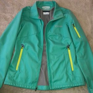 Columbia windbreaker